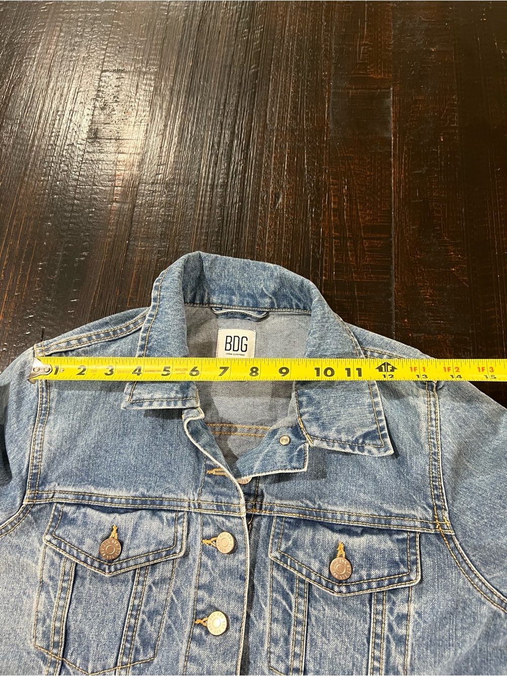 BDG Urban Outfitters Womens Small Cropped Denim Jacket Raw Hem Light Wash - Picture 16 of 16